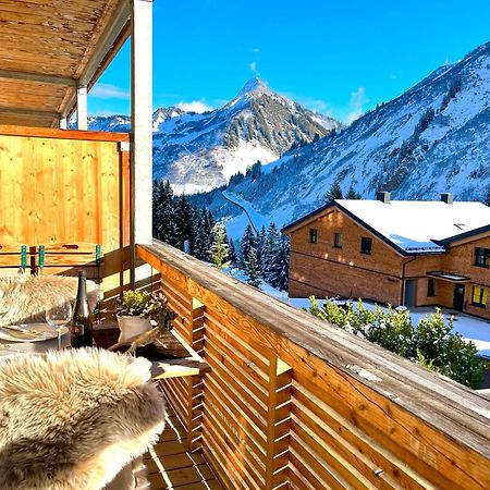 Sonniges Bergblick-Appartement Damuels Bagian luar foto